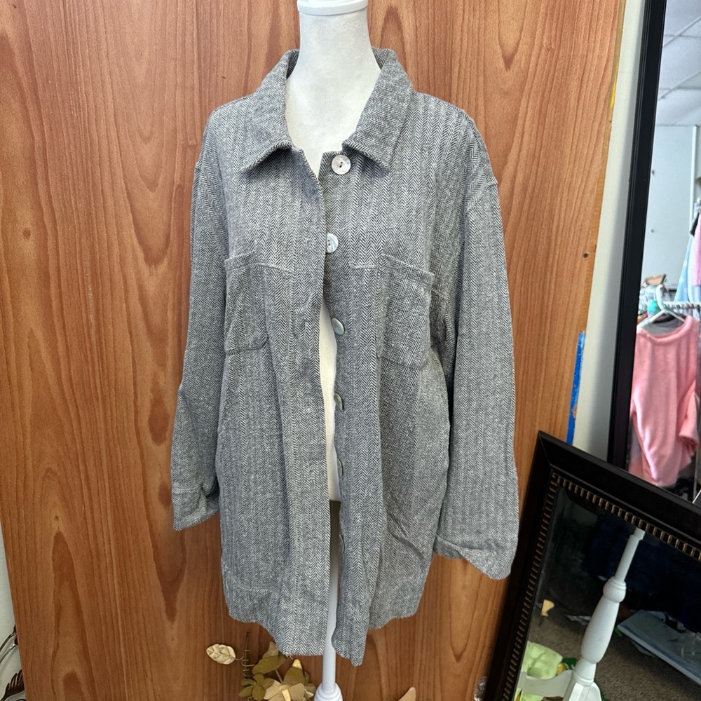Gray Women's Button-Up Top